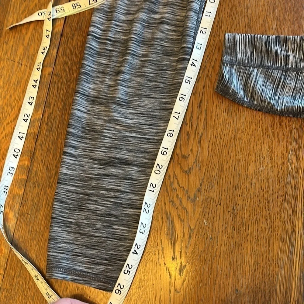 H&M Sport leggings. Gray striped design. Skinny leg size S